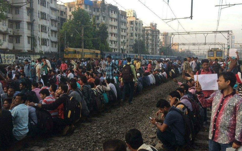 Job-seekers agitation paralyses Central Railway, badly hit 4.5 million Mumbai-commuters