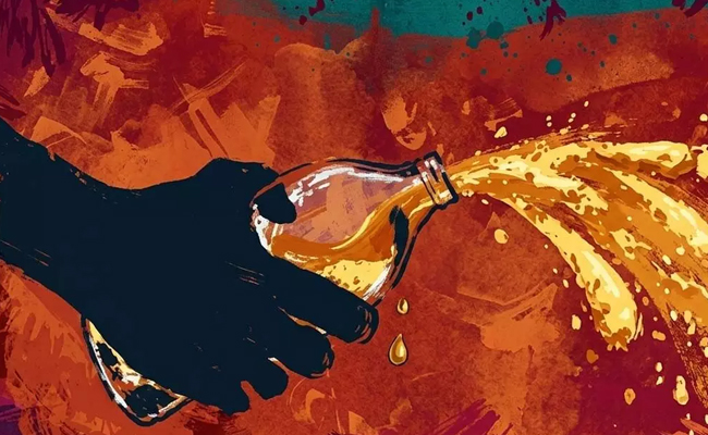 UP: Bareilly man throws acid on woman, family after marriage proposal rejected
