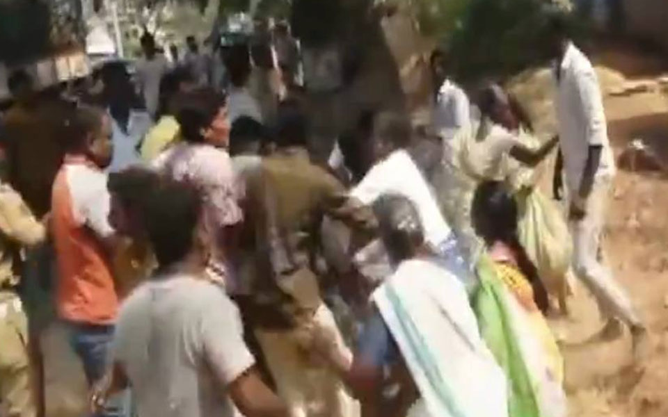 Two killed in poll-related clash in Anantapuram in AP