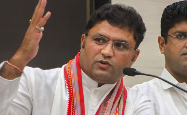 Days before Haryana polls, BJP's Ashok Tanwar joins Cong at Rahul Gandhi's rally