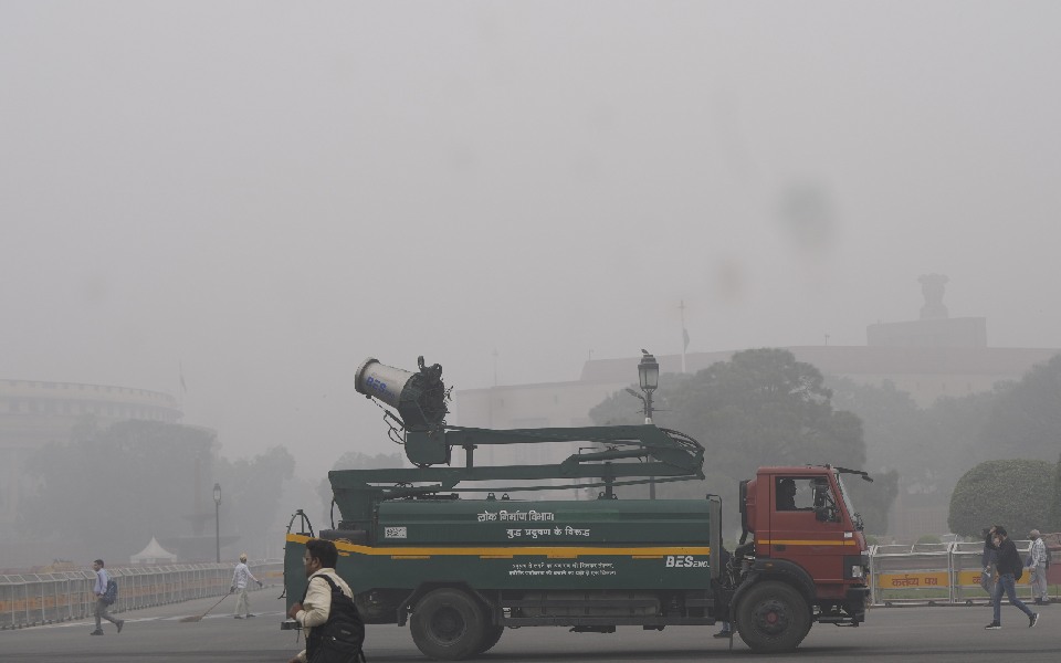 Delhi's air quality worst in country, hits 'severe' for first time this season