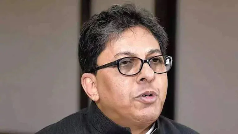 Went to cyclone-hit area on CM's order, Alapan Bandyopdhayay says in reply to Centre's notice