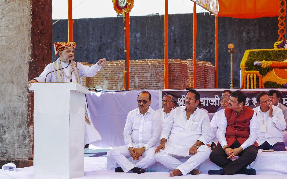 Aurangzeb who labelled himself Alamgir was defeated and buried in Maharashtra: HM Amit Shah