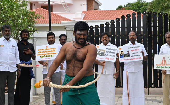 Annamalai flogs himself as pledged, calls it a protest against 'injustice' in Tamil Nadu