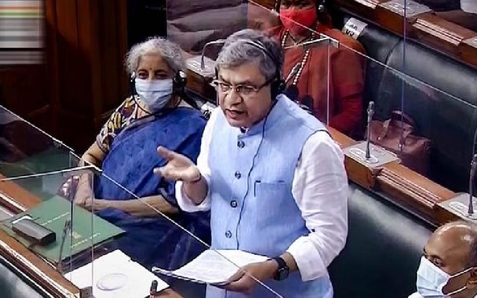 LS passes Railways Amendment Bill, Vaishnaw says won't lead to privatisation