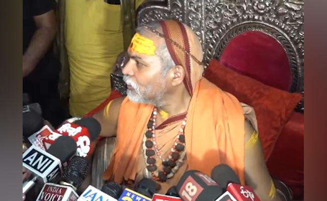 Booked in POCSO case, Avimukteshwaranand Saraswati says won't resist arrest