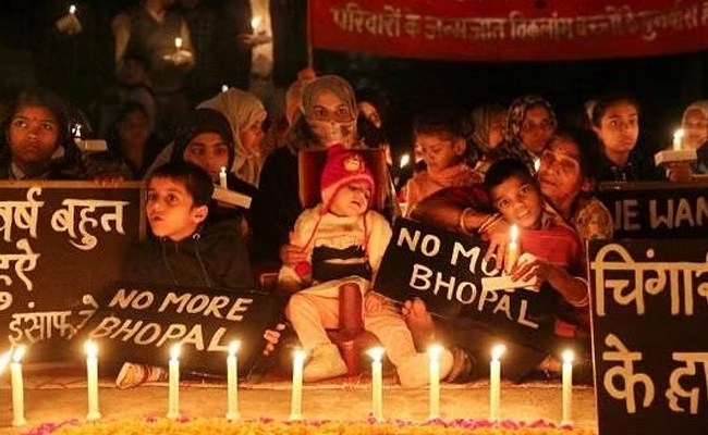 Bhopal gas tragedy: Effects of leak seen in next generation of survivors, says ex-forensic doctor