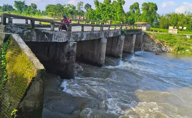 Sixth bridge collapse in Bihar within 10 days, latest incident in Thakurganj