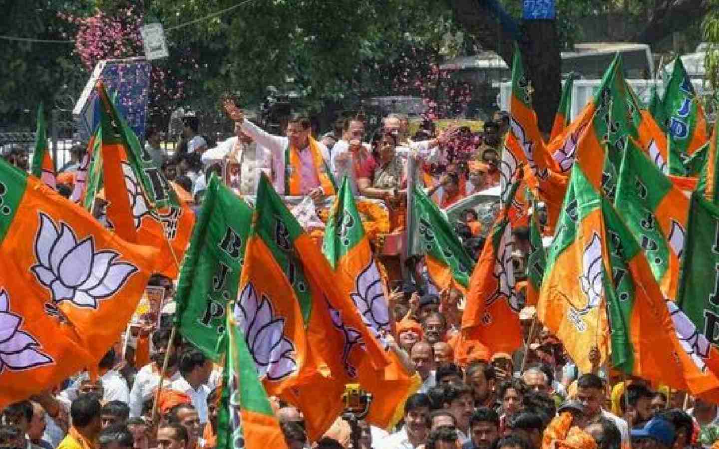BJP gets severe jolt in Jharkhand; loses all 5 tribal seats