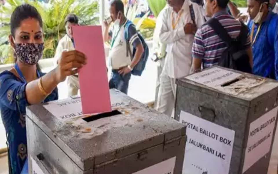 Assam: FIR, magisterial probe against 3 polling personnel for issuing extra ballots in home voting