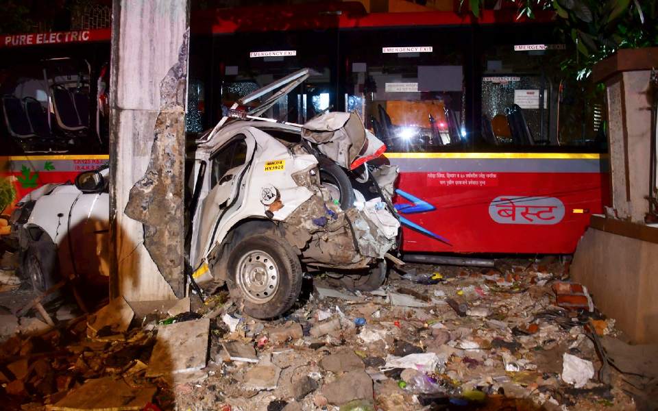 3 dead, 17 injured as BEST bus hits pedestrians, vehicles in Mumbai after 'brake failure'