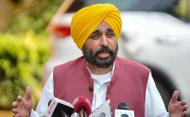 Modi says 'don't go abroad,' but flies off on trips himself: Mann's jibe at PM