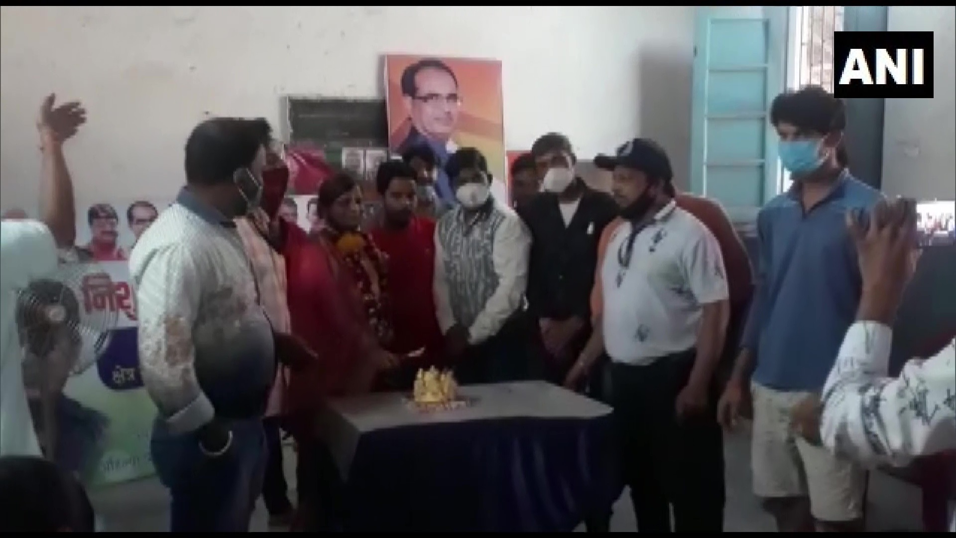 MP BJP leader holds birthday party in Indore vaccine centre