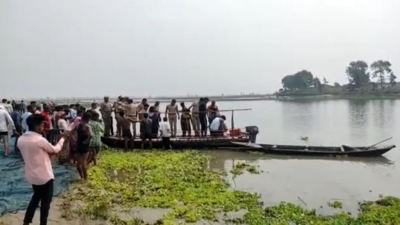 3 drown after boat capsizes in UP's Gorakhpur