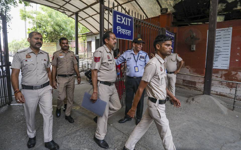 Delhi's Dwarka court evacuated after bomb threat, turns out hoax