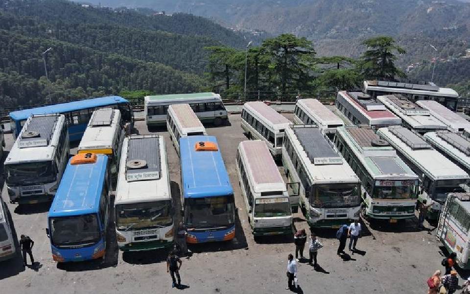 Notices issued to Himachal conductor, driver for anti-Rahul Gandhi audio clip playing in govt bus