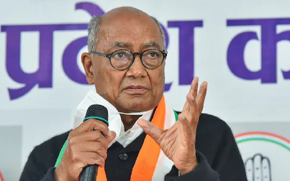 Learn from RSS, strengthen organisational network: Digvijaya Singh tells Youth Cong workers