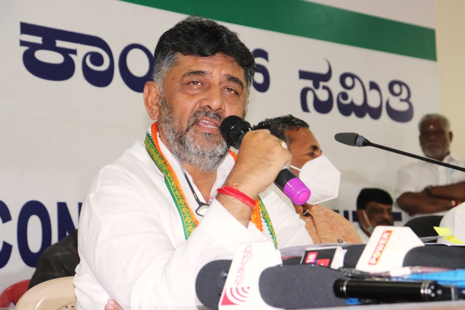 Delhi HC allows D K Shivakumar plea to travel abroad