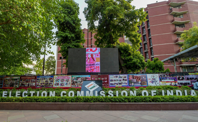 EC approves transfer of returning officers for West Bengal polls