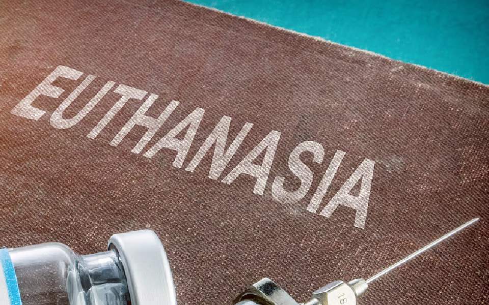 Indore teacher suffering from rare bone disorder seeks President's nod for euthanasia