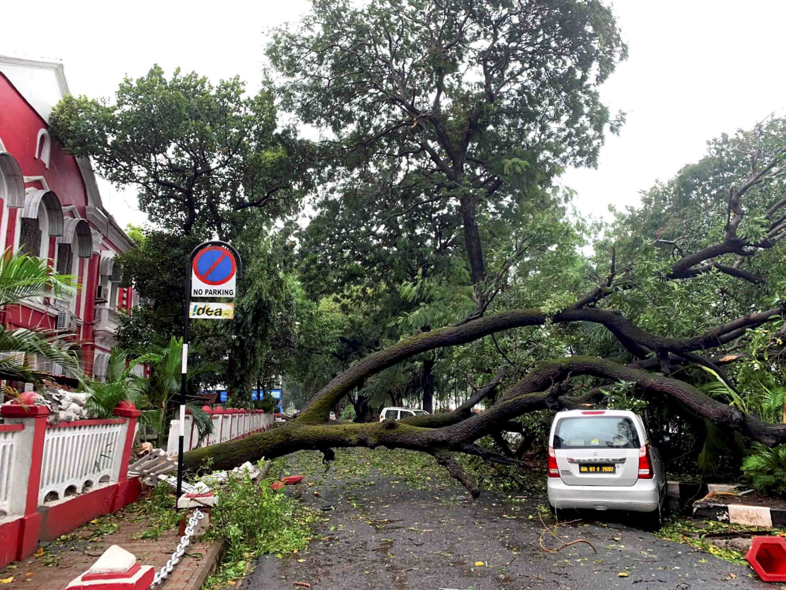 Cyclone Tauktae intensifies after ploughing through coastal Kerala, Karnataka, Goa; 4 dead