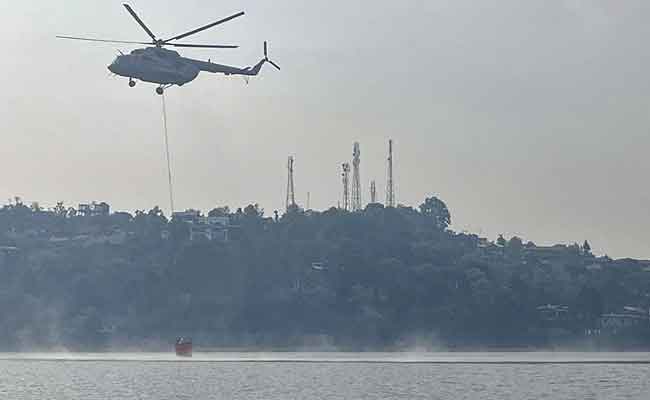 U'khand forest fires: IAF helicopter assists in firefighting for 2nd day, blaze doused in many areas