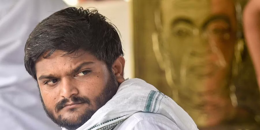 Hardik Patel drops his Gujarat Congress designation, party poll symbol from Twitter profile