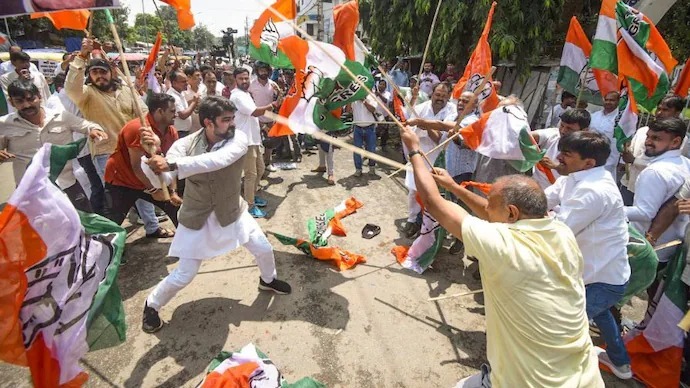 BJP stages march in Patna over insult to PM Modi, clash erupts with Cong workers