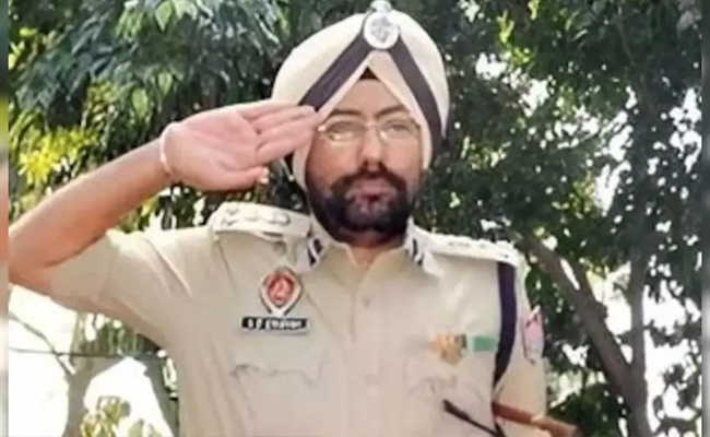 Punjab: Duped of Rs 8 crore in cyber fraud, ex-IPS officer Amar Chahal shoots self in Patiala