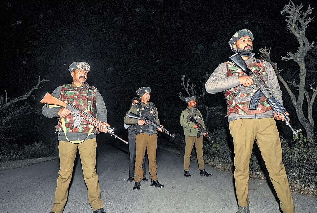 Ceasefire violations escalate: Pakistan fires across LoC, IB in 4 j&k districts, India responds