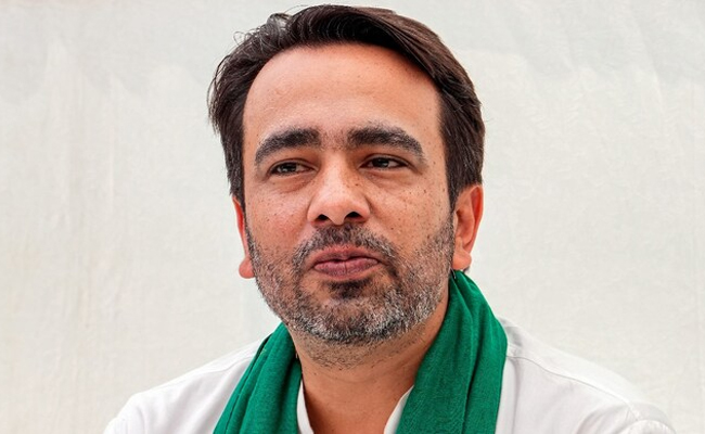 Farmers need to work in organised manner to become economically stronger: Jayant Chaudhary