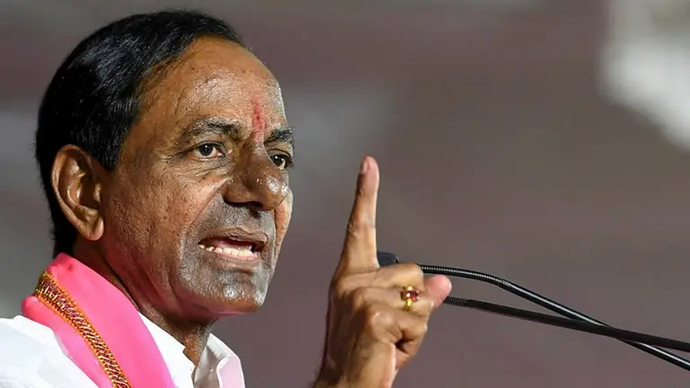 Telangana CM KCR gives 24-hour deadline to PM Modi over paddy issue