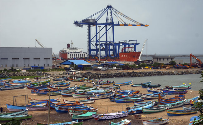 Kerala CM flags-in first ever ship into Vizhinjam port