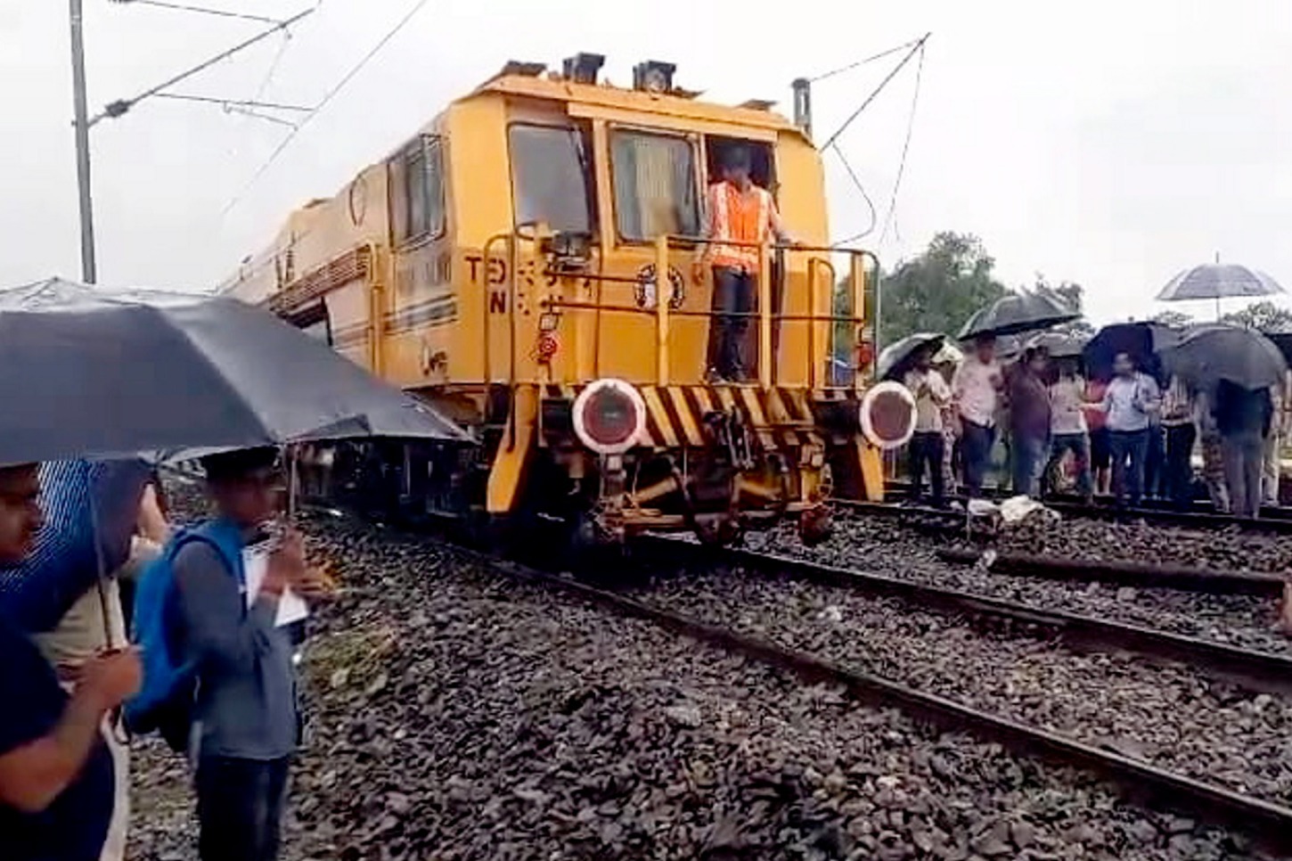 Train services restored at accident site in West Bengal's Rangapani