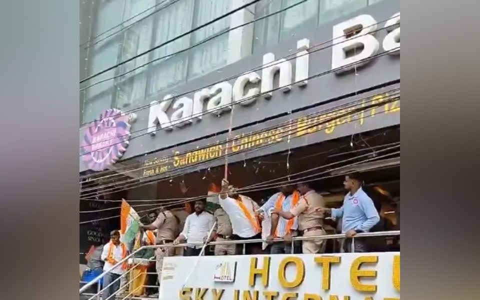 Protest held outside Karachi Bakery in Hyderabad demanding name change
