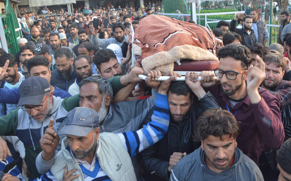 Constable suspended for Kashmiri youth's killing