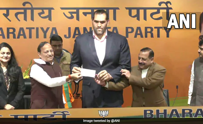 'The great Khali', former WWE star, joins BJP