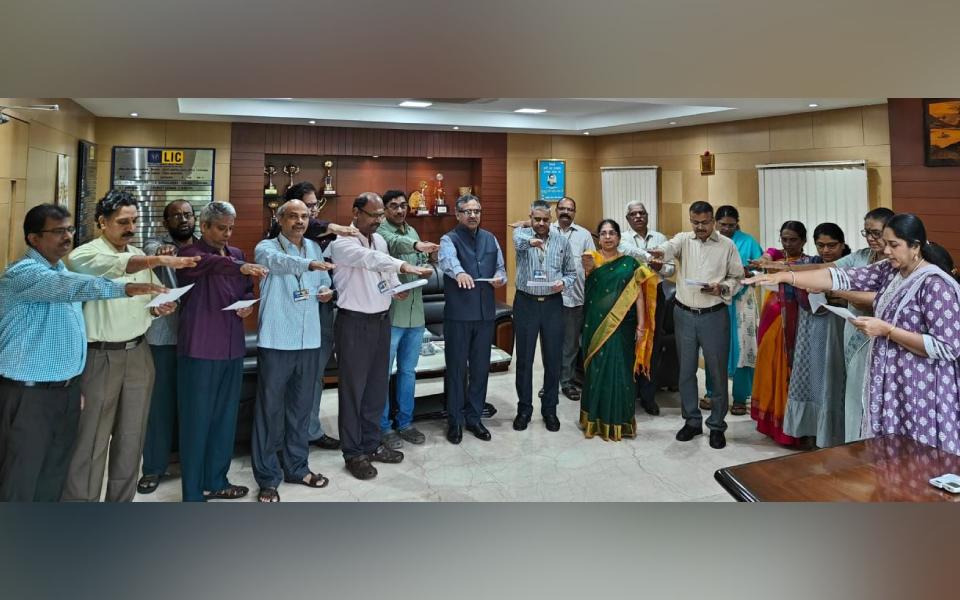 LIC celebrates National Sports Day with week-long fitness activities across offices