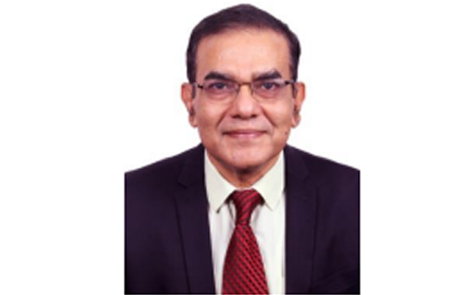 B C Patnaik takes charge as managing director of life insurance corporation of India