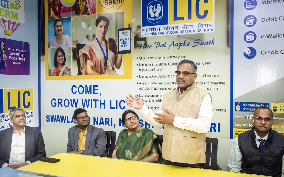 Bima Sakhi Yojana of LIC aimed at women empowerment becomes popular