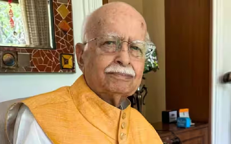 LK Advani admitted to Delhi's Apollo hospital