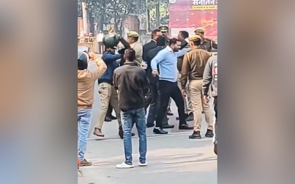 Lawyer-police clash in Prayagraj over blockage of road during CM Adityanath's visit; SHO suspended