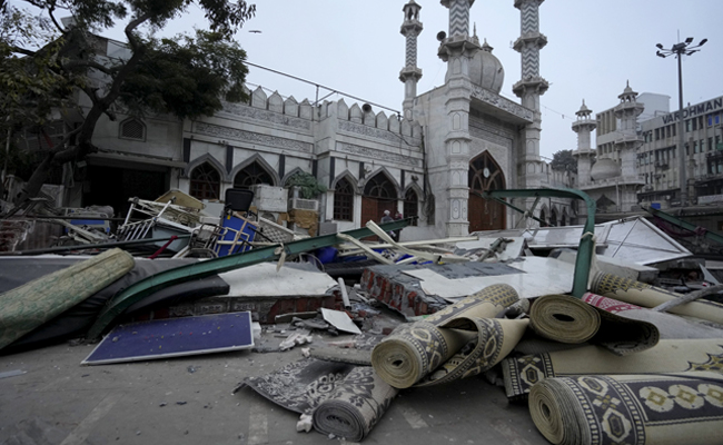 5 cops injured in clash during demolition drive near Delhi mosque; police says normalcy restored