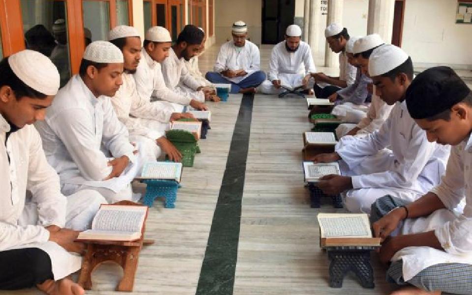 Child rights body calls for stopping state funding to madrassas unless they comply with RTE norms