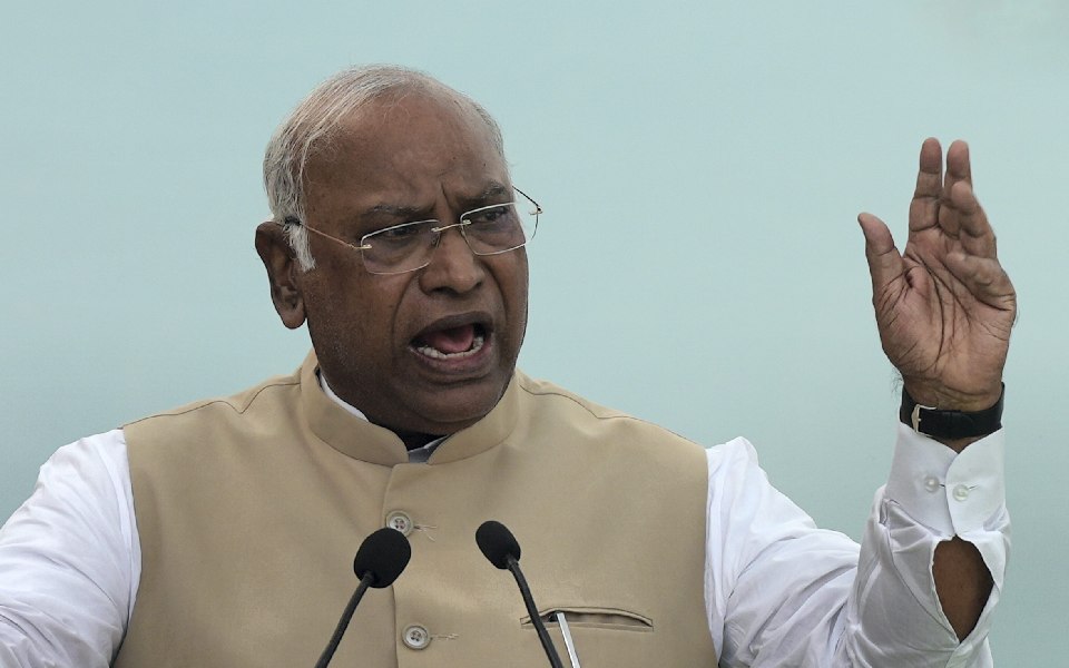 Kharge criticizes Modi government over economic policies