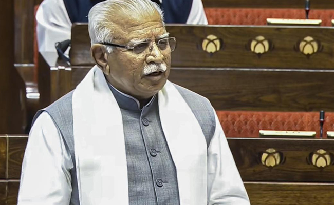 Centre to consider setting up inquiry for not allotting flats in Delhi under JNNURM: Manohar Lal