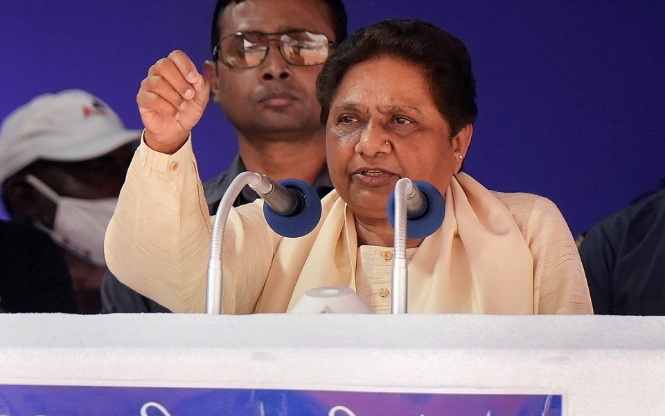Awadh region to be carved into separate state if BSP forms govt at Centre, says Mayawati