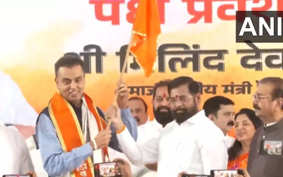 Milind Deora Quits Congress Joins Shiv Sena In Presence Of Cm Shinde 6626