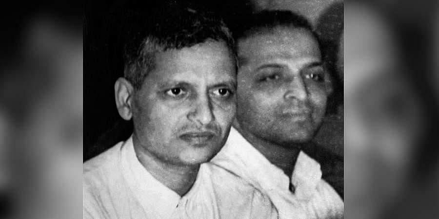 Hindu Mahasabha pays tribute to Godse, confers 'Godse-Apte Bharat Ratna' on Kalicharan Maharaj