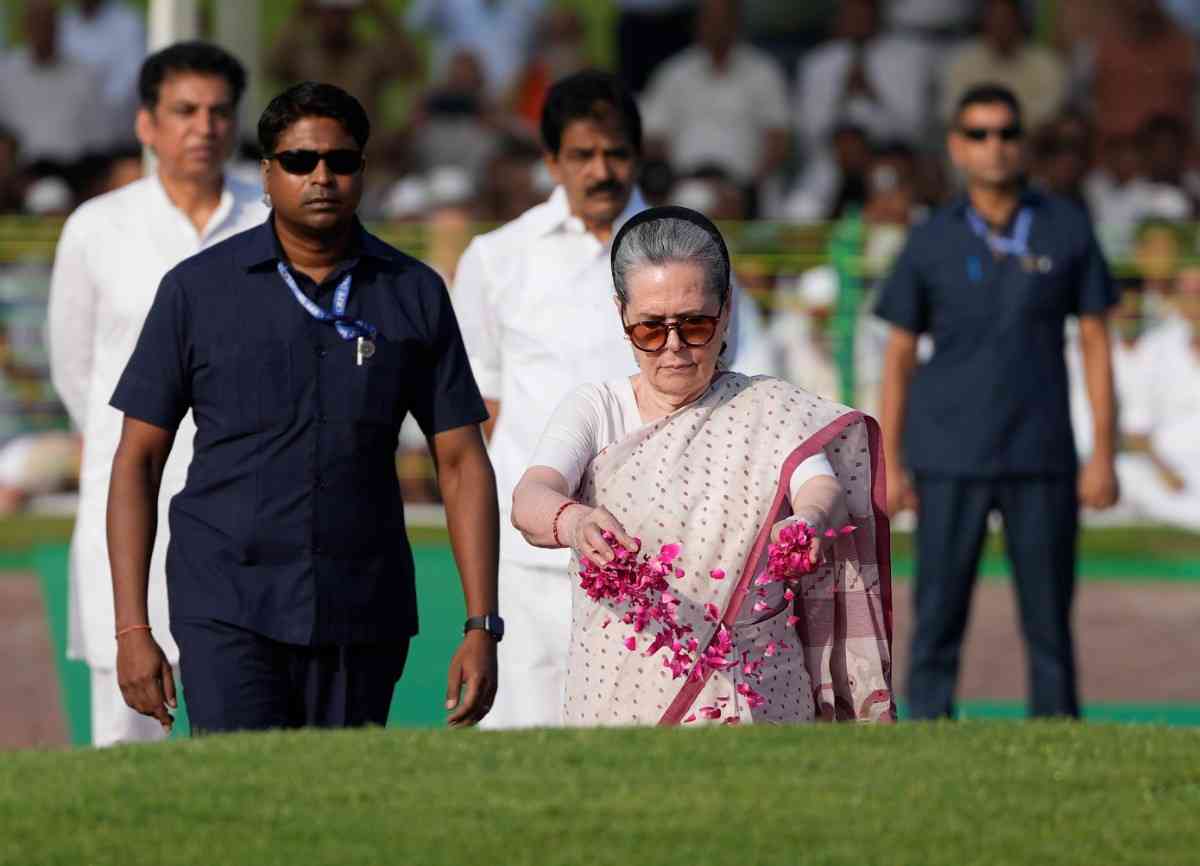 Nehru believed in democracy not demagoguery: Congress pays tributes to India's first PM